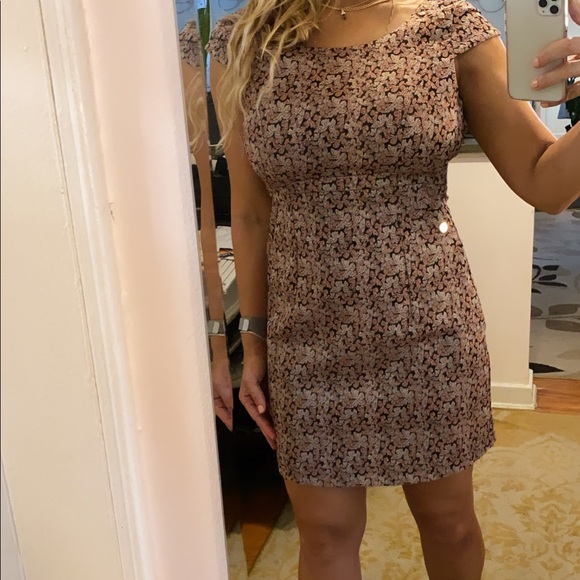 Dress - Picture 6 of 7